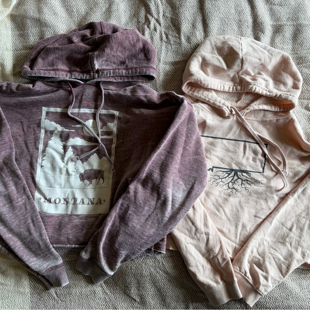 Chicka-D WYR Set Lot 2 Montana Cropped Sweatshirt Womens Top Sweater Size M